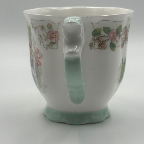 Brambly Hedge Summer by ROYAL DOULTON Mug - Picture 6 of 11